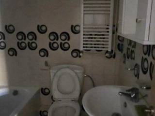 Forumland Real Estate, Μπάνιο