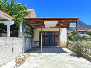 ME ALLAGE CHRESES MPOREI NA GINEI KATOIKIA