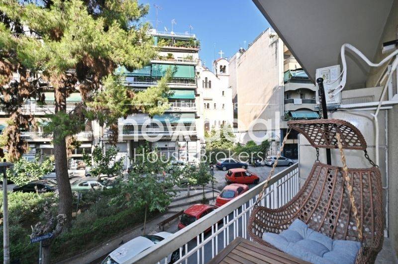 Θέα από μπαλκόνι