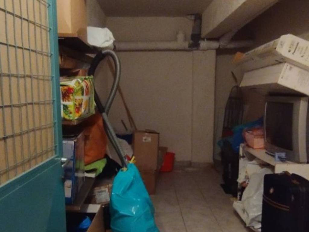 Apotheke sto ypogeio