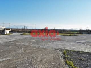 Καβάλα, Νέα Καρβάλη: ΕΥΚΑΙΡΊΑ! Πωλείται διαμπερές Βιομηχανικός επαγγελματικός χώρος 500τ.μ. σε