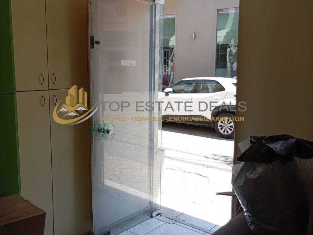 κεντρική είσοδος καταστήματος