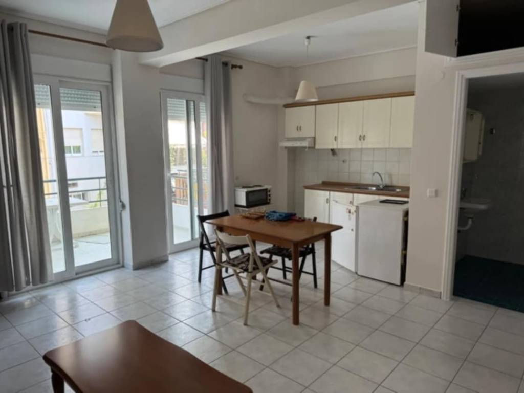 κουζίνα-τραπεζαρία