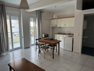 κουζίνα-τραπεζαρία