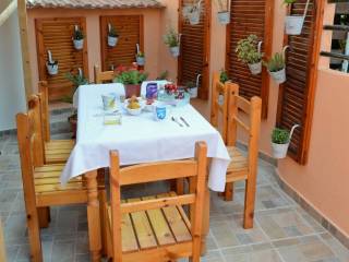 ΑΥΛΗ  25ΤΜ ΟΜΟΡΦΑ ΔΙΑΜΟΡΦΩΜΕΝΗ