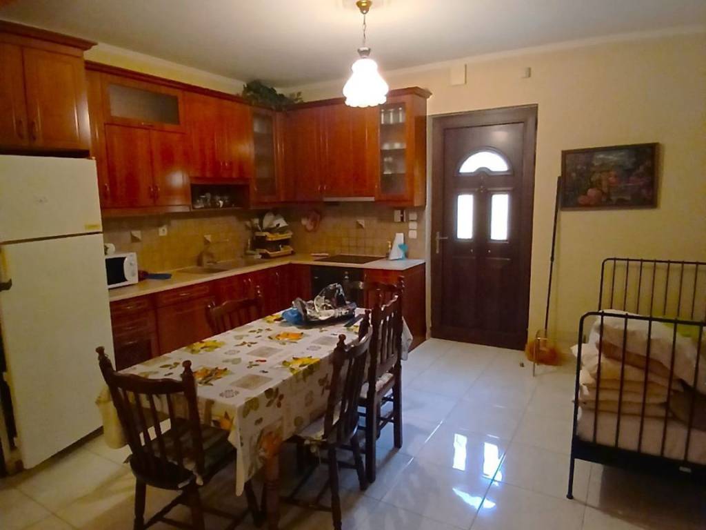 ΗΜΙΥΠΟΓΕΙΟ ΔΙΑΜΕΡΙΣΜΑ