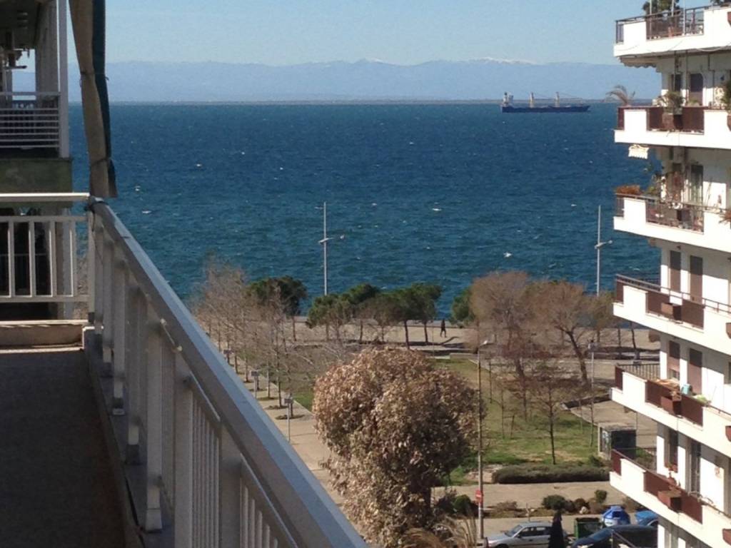 ΜΠΡΟΣΤΙΝΟ ΜΠΑΛΚΟΝΙ ΘΕΑ