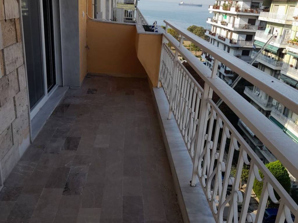 ΜΠΡΟΣΤΙΝΟ ΜΠΑΛΚΟΝΙ ΘΕΑ