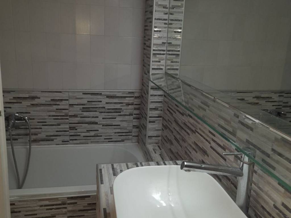 ΜΠΑΝΙΟ ΜΕΓΑΛΟ