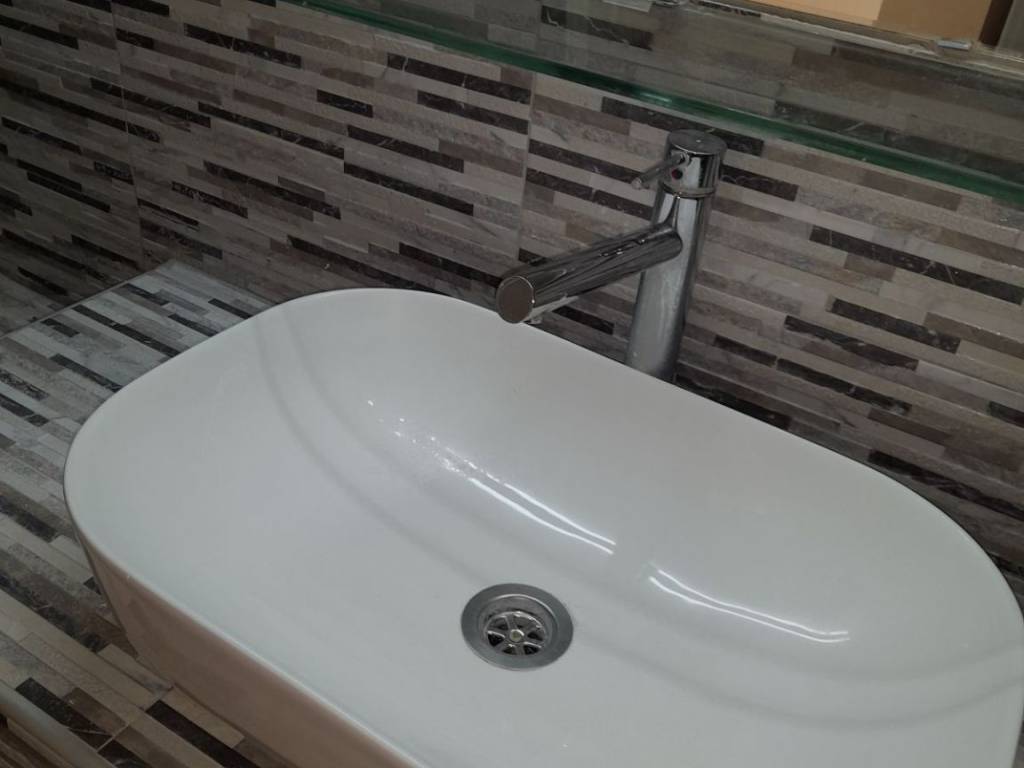 ΜΠΑΝΙΟ ΜΕΓΑΛΟ