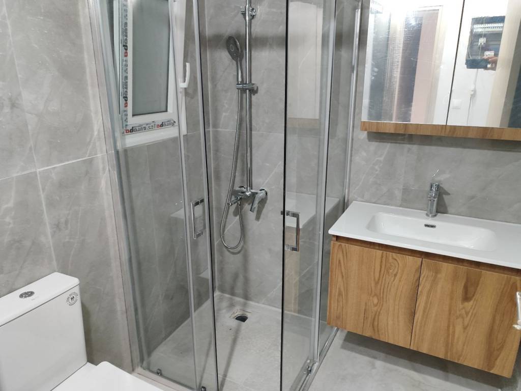 ΜΕΓΑΛΟ, ΣΥΓΧΡΟΝΟ ΜΠΑΝΙΟ