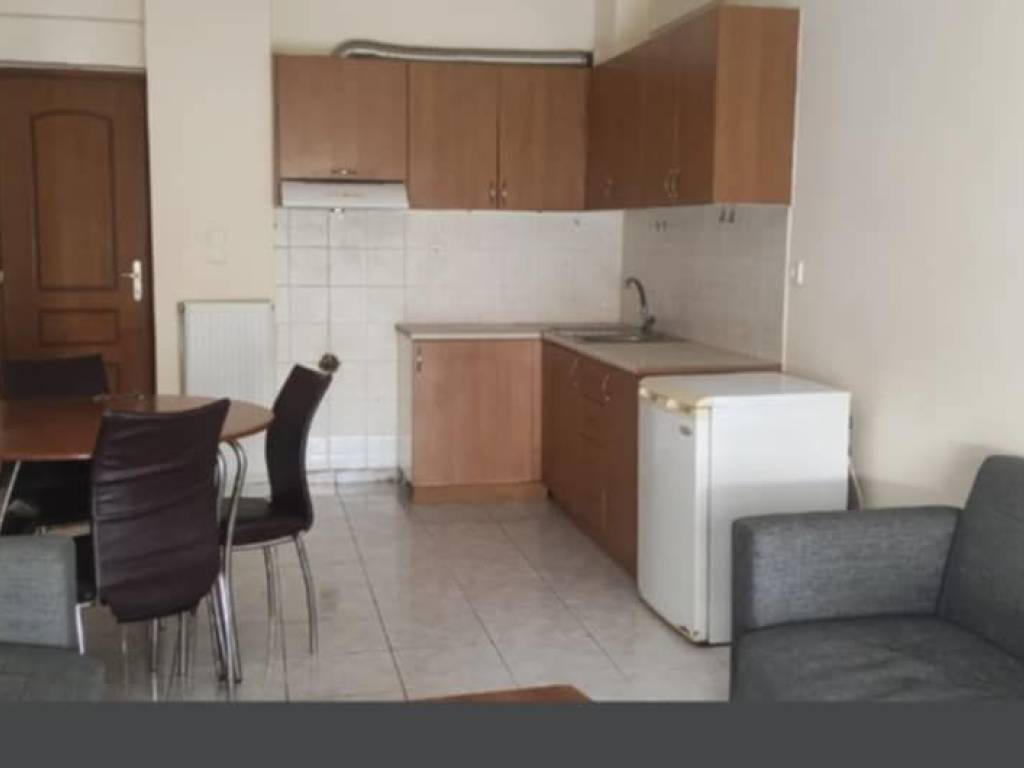 Σαλόνι- κουζίνα ενιαίος χώρος