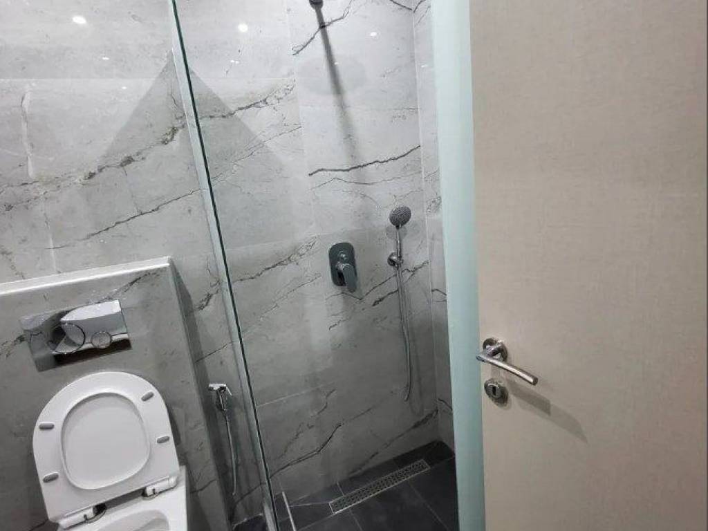 Forumland Real Estate, Μπάνιο