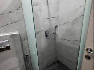 Forumland Real Estate, Μπάνιο