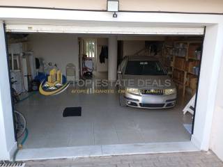 ypogeio gkaraz 2 ich ,raphia apothekeyses