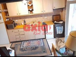 Πωλείται  Μεζονέτα 120τ.μ. 2 επιπέδων με ατομική επιδαπέδια θέρμανση πετρελαίου.