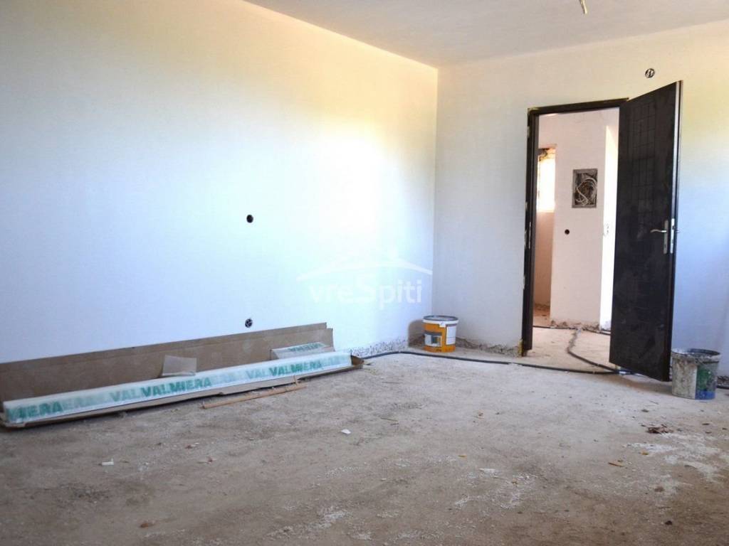 ΥΠΝΟΔΩΜΑΤΙΟ ΚΑΤΩ ΕΠΙΠΕΔΟΥ