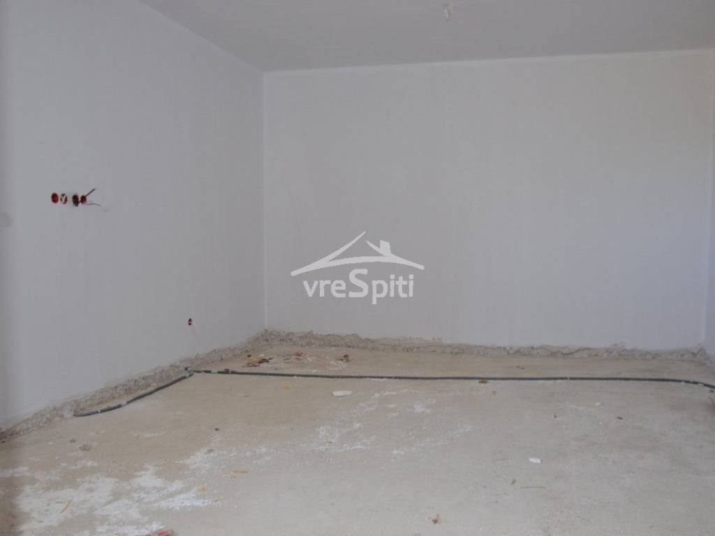 ΥΠΝΟΔΩΜΑΤΙΟ ΚΑΤΩ ΕΠΙΠΕΔΟΥ