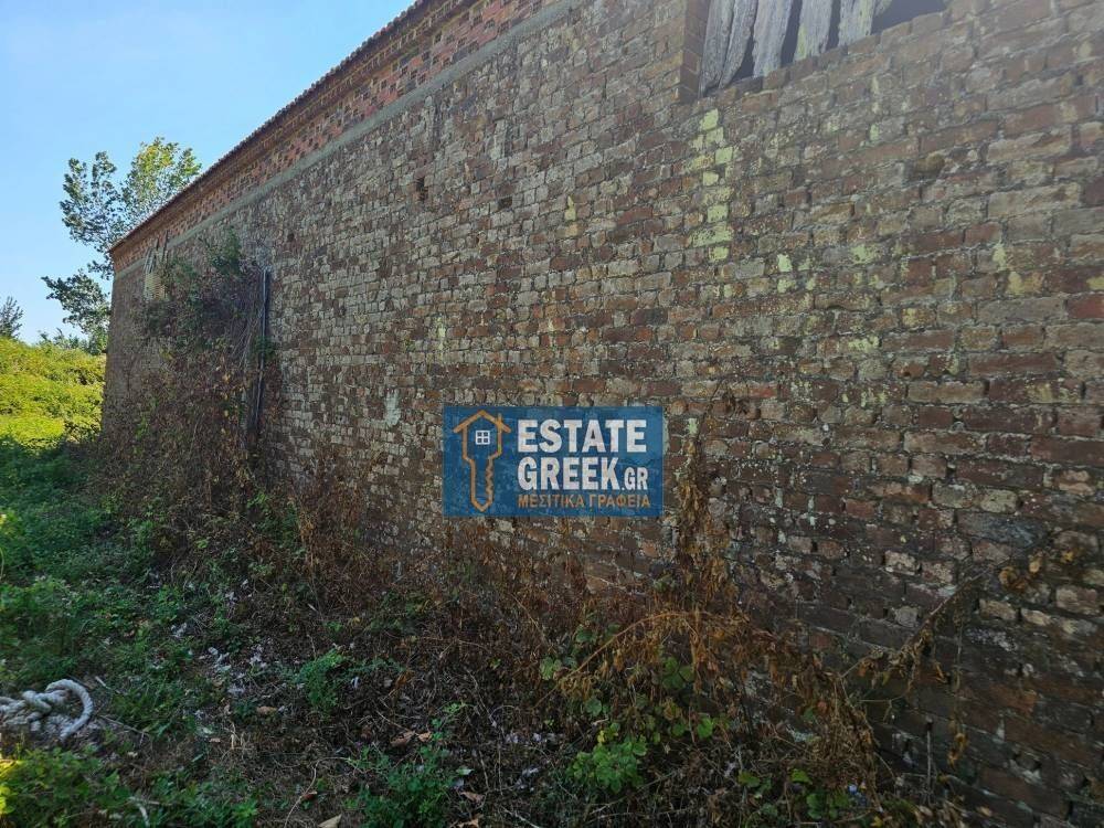 ★ Κτίζει 1967 τ.μ. ★ Γωνιακό οικόπεδο σε 2 δρόμους ★ Σε ήσυχο σημείο ★