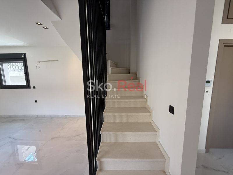 εσωτερική σκάλα