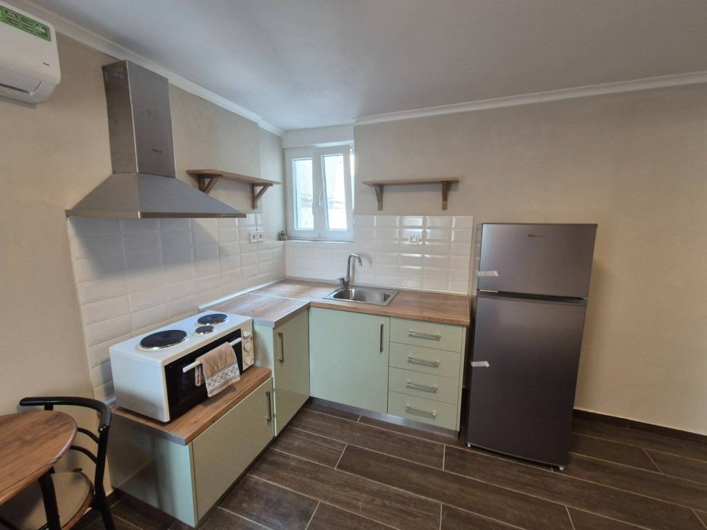 ΣΑΛΟΝΙ-ΥΠΝΟΔΩΜΑΤΙΟ