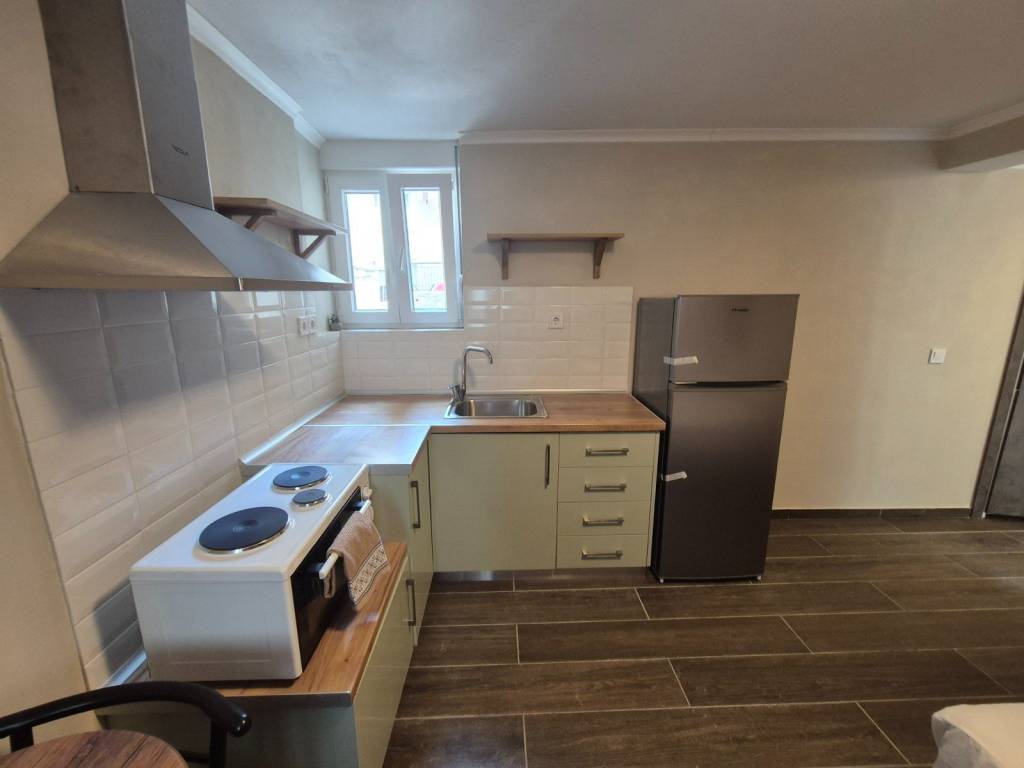 ΣΑΛΟΝΙ-ΥΠΝΟΔΩΜΑΤΙΟ