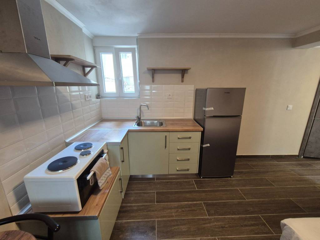 ΣΑΛΟΝΙ-ΥΠΝΟΔΩΜΑΤΙΟ