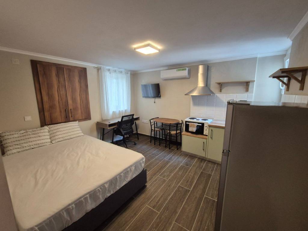 ΣΑΛΟΝΙ-ΥΠΝΟΔΩΜΑΤΙΟ