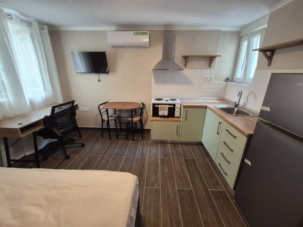 ΣΑΛΟΝΙ-ΥΠΝΟΔΩΜΑΤΙΟ