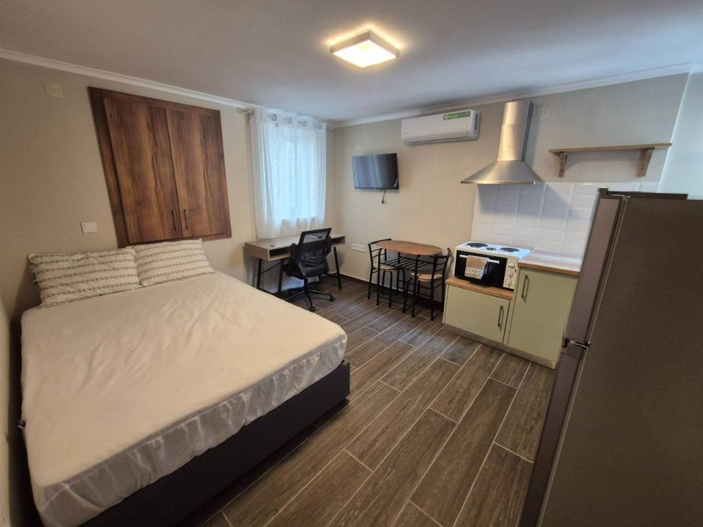 ΣΑΛΟΝΙ-ΥΠΝΟΔΩΜΑΤΙΟ