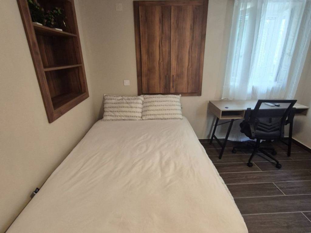 ΣΑΛΟΝΙ-ΥΠΝΟΔΩΜΑΤΙΟ