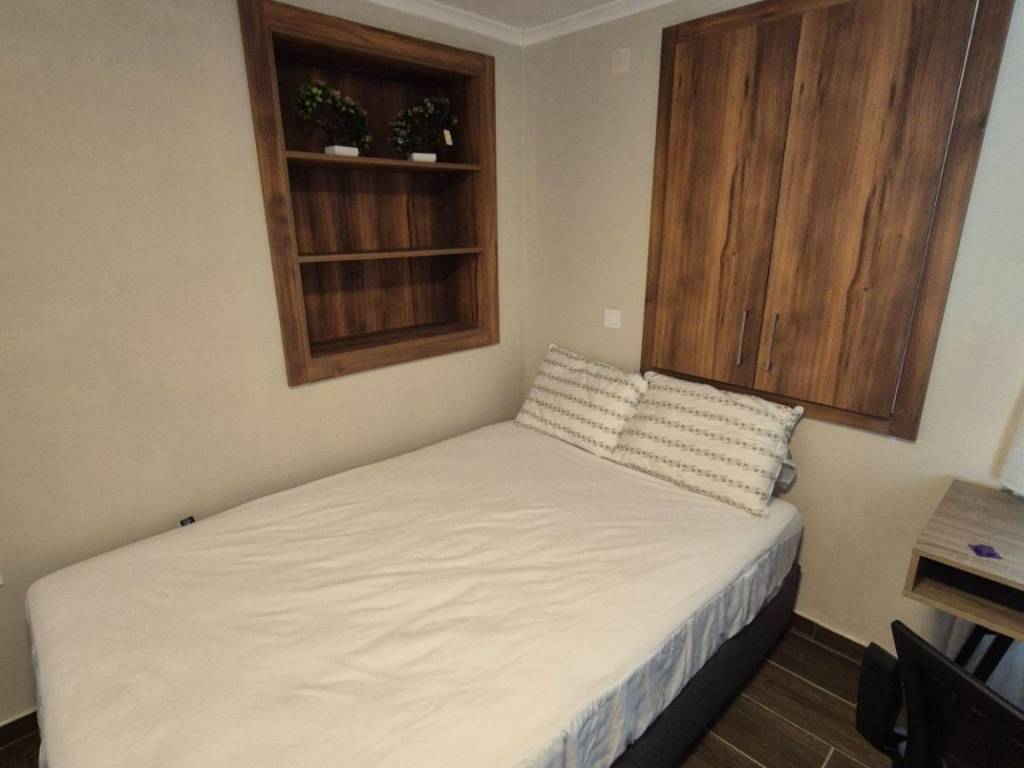 ΣΑΛΟΝΙ-ΥΠΝΟΔΩΜΑΤΙΟ