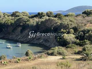 Παραθαλάσσιο Οικόπεδο προς πώληση στη Μεσσηνία.