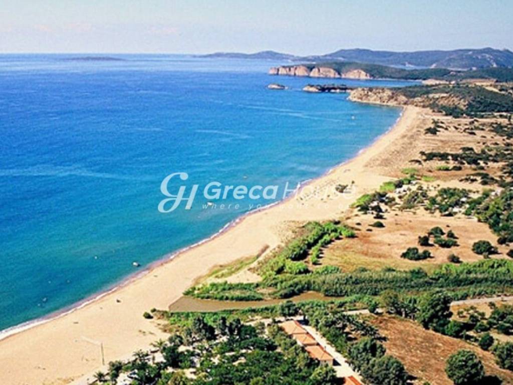 Παραθαλάσσιο Οικόπεδο προς πώληση στη Μεσσηνία.