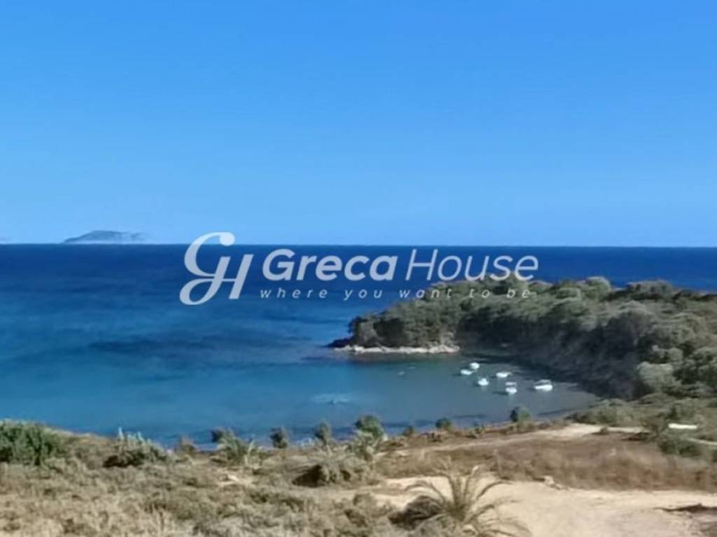 Παραθαλάσσιο Οικόπεδο προς πώληση στη Μεσσηνία.