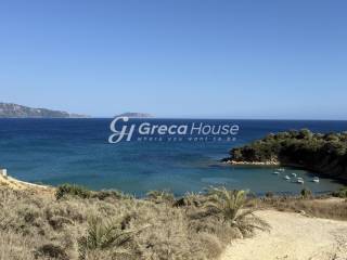 Παραθαλάσσιο Οικόπεδο προς πώληση στη Μεσσηνία.