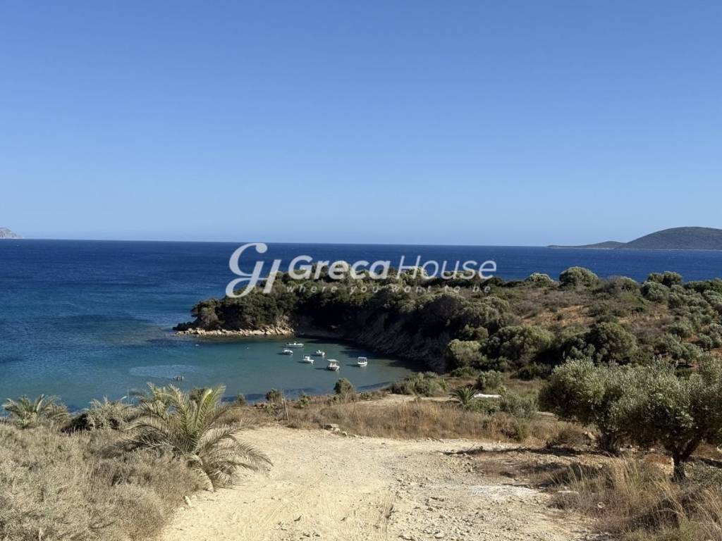 Παραθαλάσσιο Οικόπεδο προς πώληση στη Μεσσηνία.