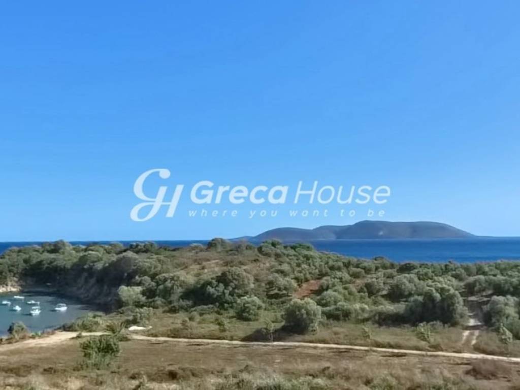 Παραθαλάσσιο Οικόπεδο προς πώληση στη Μεσσηνία.