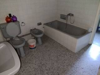 Το μπάνιο και η αποθήκη