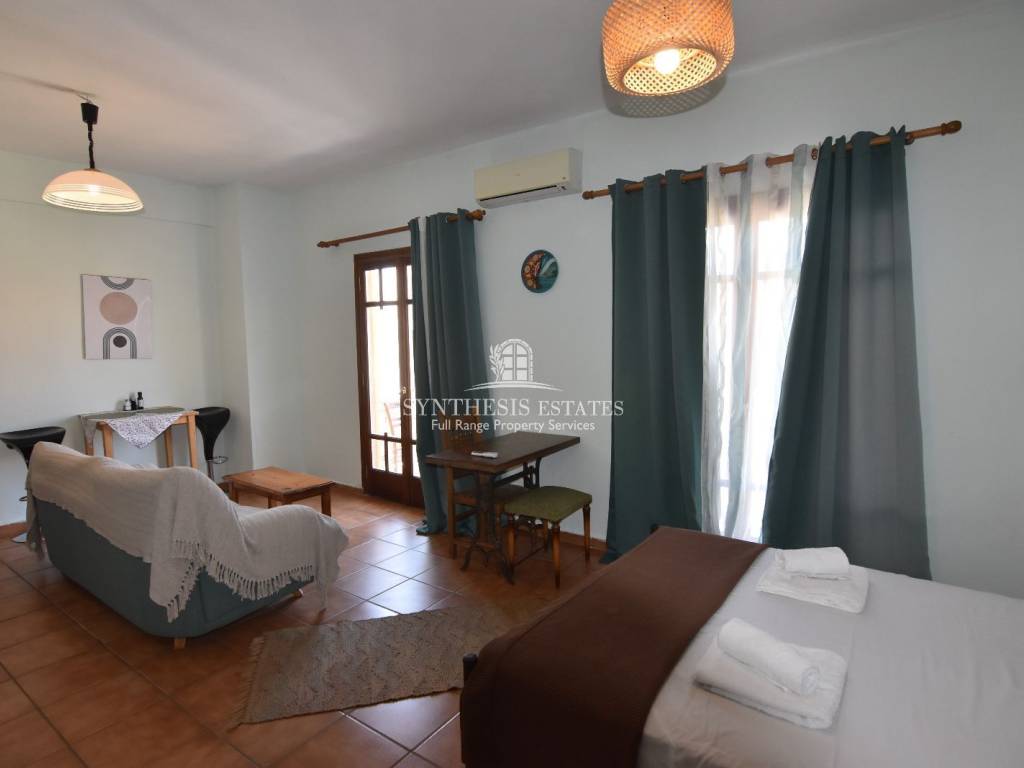 Ena apo ta diamerismata