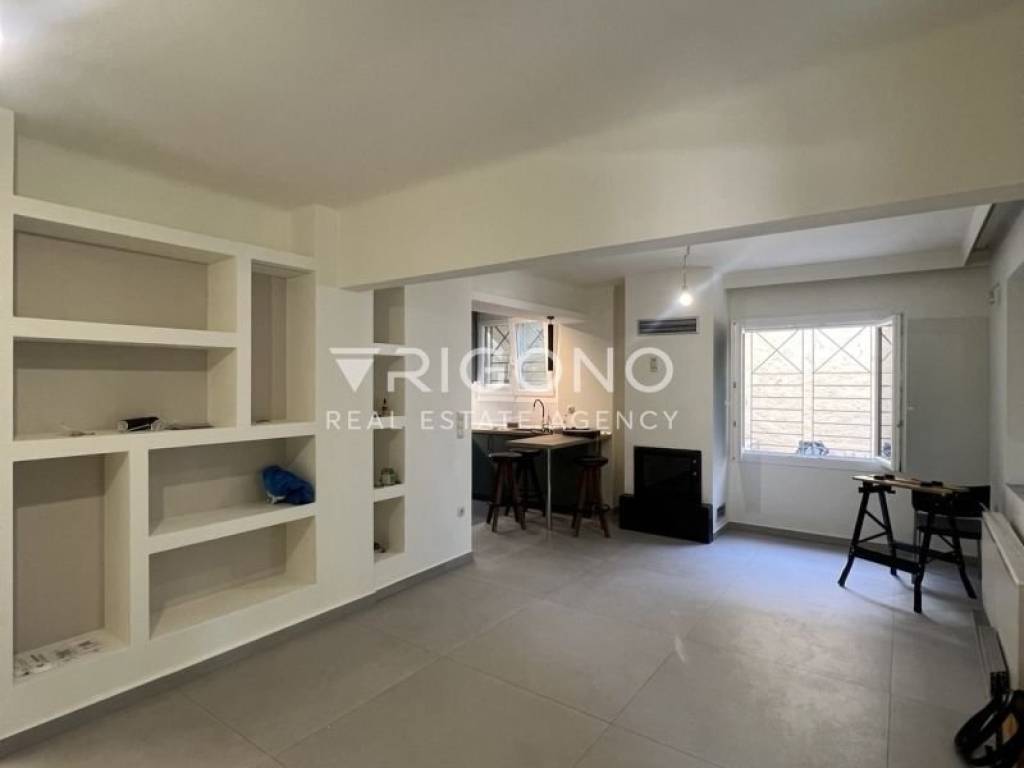 Σαλοκουζίνα