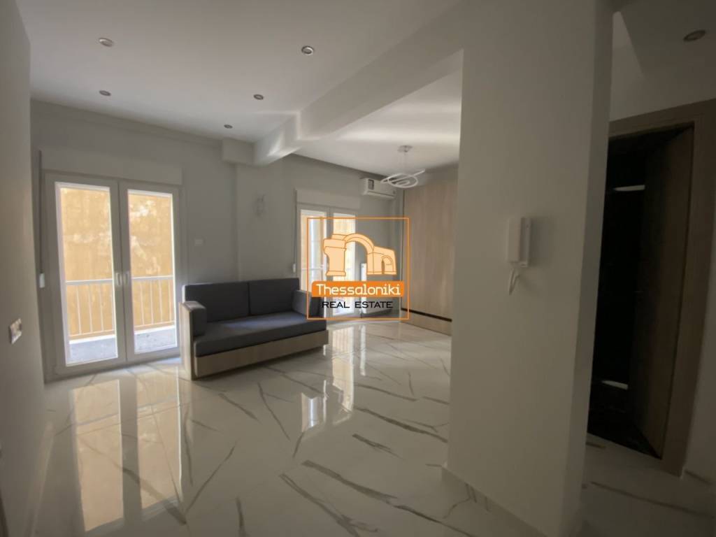 Ιασωνίδου, Στούντιο, 30 τ.μ.