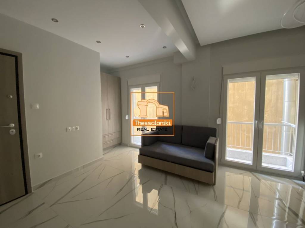 Ιασωνίδου, Στούντιο, 30 τ.μ.