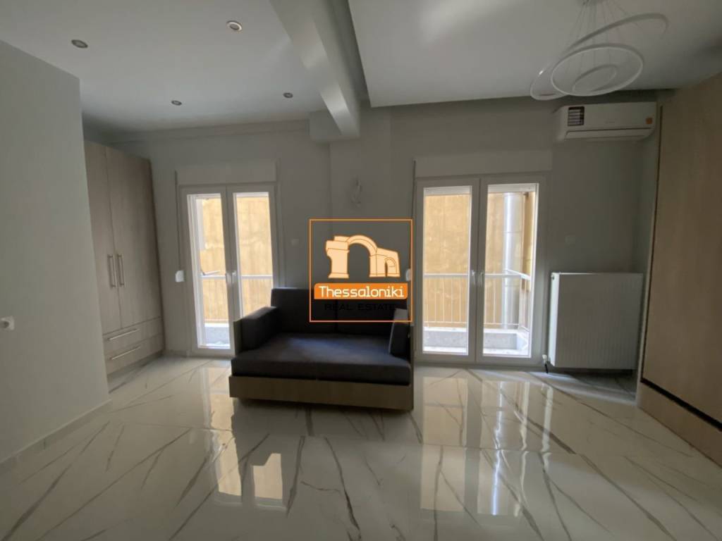 Ιασωνίδου, Στούντιο, 30 τ.μ.