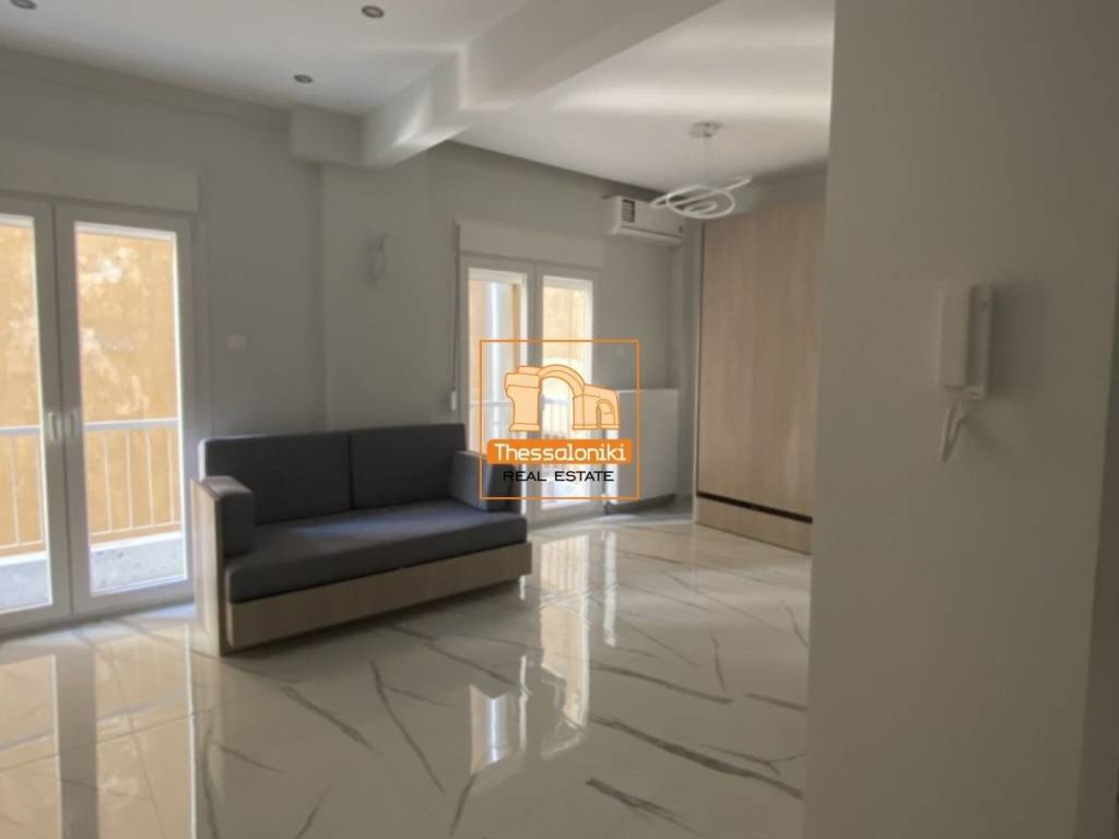 Ιασωνίδου, Στούντιο, 30 τ.μ.