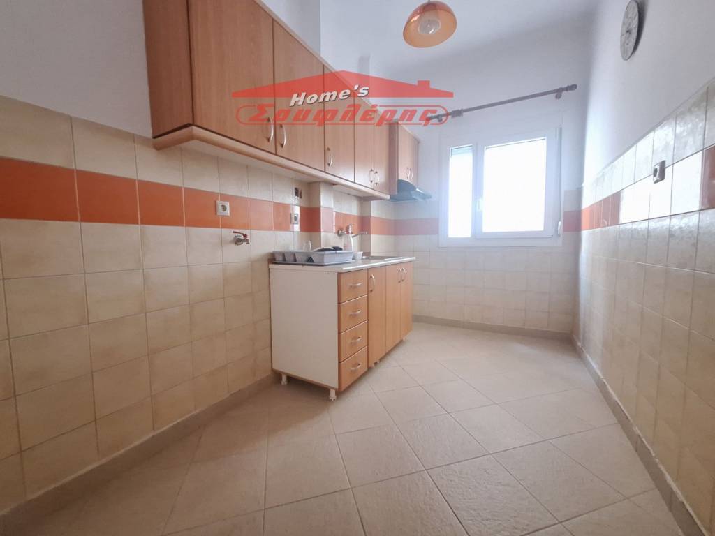 ΞΕΧΩΡΙΣΤΗ ΚΟΥΖΙΝΑ