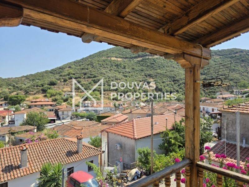 Θέα από μπαλκόνι