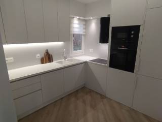 ANYPLACE MESITIKES YPERESIES