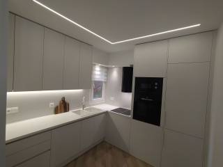 ANYPLACE MESITIKES YPERESIES