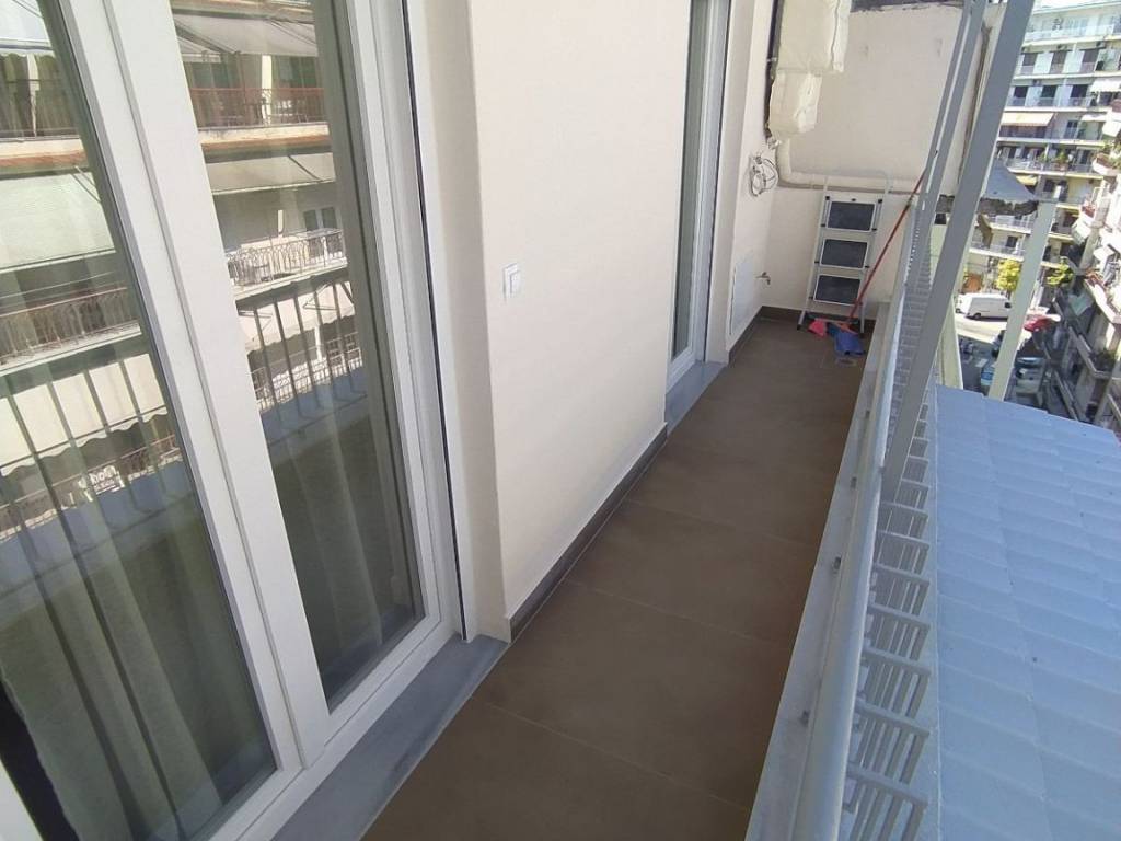 ANYPLACE MESITIKES YPERESIES